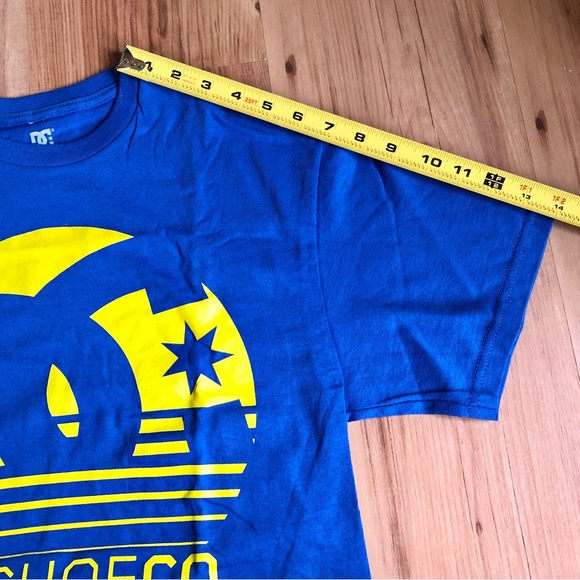 NEW DC SHOE CO Crewneck Tee Shirt Medium Blue Men’s NWOT - Picture 7 of 16